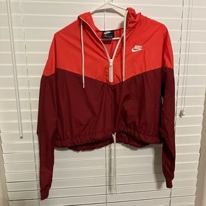 Nike Crop Windbreaker